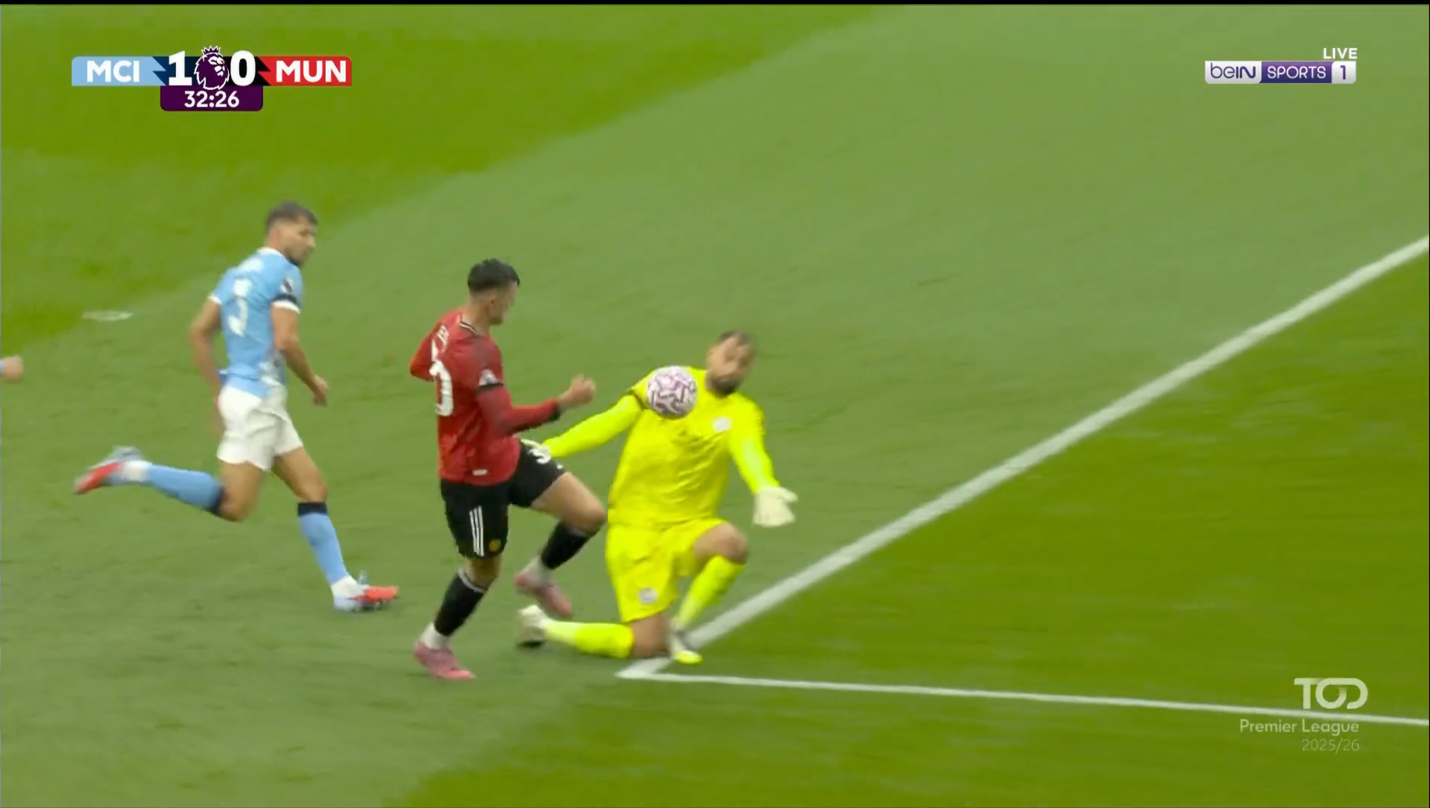 A group of men playing football
AI-generated content may be incorrect.